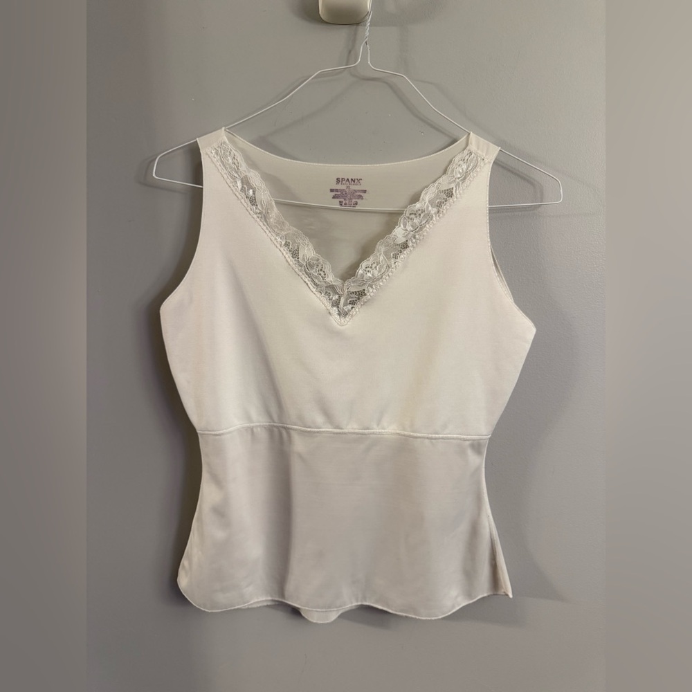 SPANX Lace Trim V Neck Shaping Tank Top Ivory Size XL Built In Support